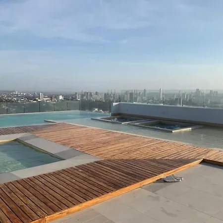 Seaview Elegance Apartamento *